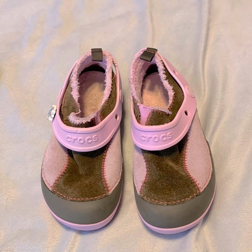 Crocs clog shoes lined light pink brown suede snowflake jibbet size c12 solid